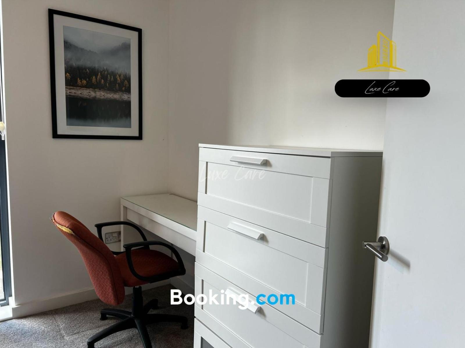 Last-Minute Specials L Book It Now L Sleeps Up To 4 L 2 Bed 2 Bath - Gym - Prime Birmingham Location L Jvt Short Lets 외부 사진